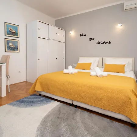 Nena Apartment *